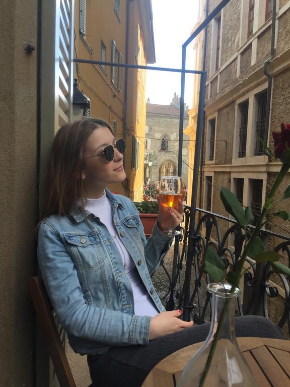 Casa Vacanze Piazza Vecchia Bergamo Eksteriør billede